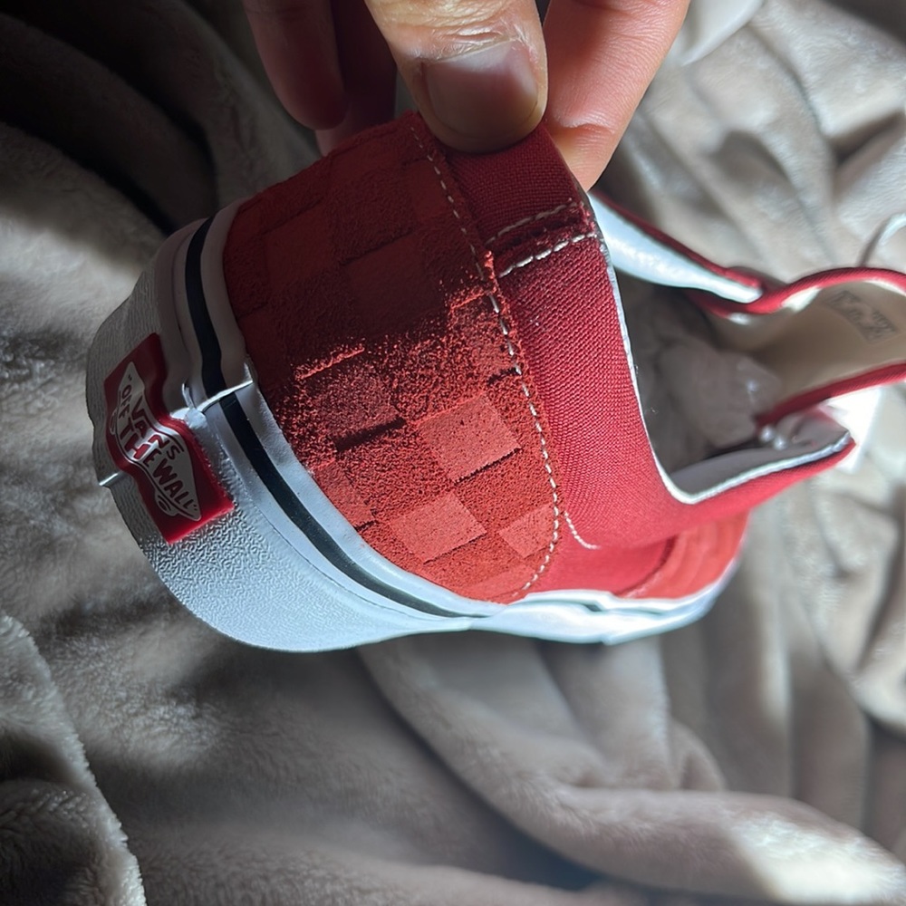 Vans - Picture 4 of 5